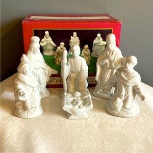 Vintage 6 Piece Porcelain Windsor Collection Nativity Set In original Box
